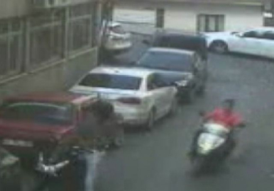 Kağıthane'de güpegündüz silahlı market soygunu