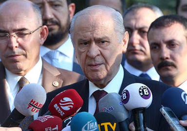 Bahçeli'den bayram namazı sonrası sert çıkış! Tokat yersin