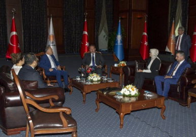 AK Parti'de partiler arası bayramlaşma