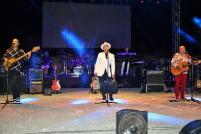 MFÖ'den tatilcilere müzik ziyafeti