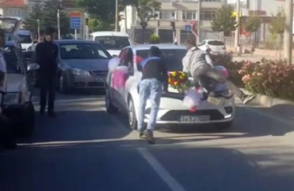 Düğün konvoyunda tehlikeli anlar