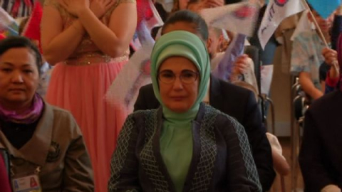 Emine Erdoğan, Astana Çocuk Evi ve Yetimhanesini ziyaret etti