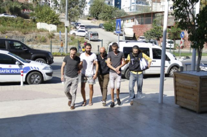 110 bin kişinin kart ve kimlik bilgilerini kopyalamışlar