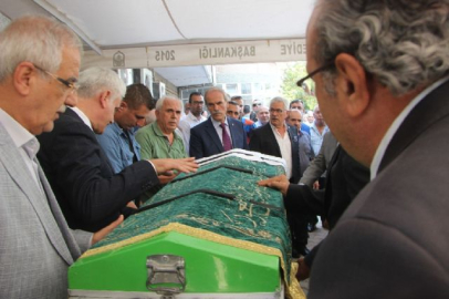 Hakan Çavuşoğlu'nun amcası son yolculuğuna uğurlandı