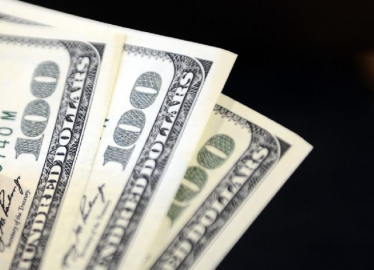 Yıl sonu dolar kuru tahmini 3,63 TL'ye geriledi