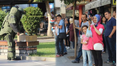 Meraklı gözlerle izlediler