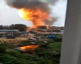 Akaryakıt istasyonunda tanker patladı !