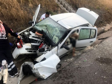 İzmir'de feci kaza: 2 ölü