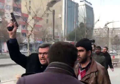 HDP'li Aslan'a 'Ben devletim' diyerek silah çeken polise FETÖ'den 15 yıl istendi