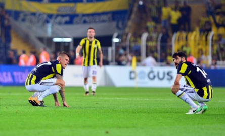 F.Bahçe'ye tribün kapatma cezası