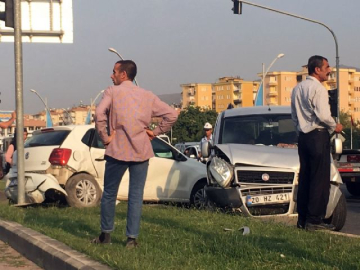 Malatya'da kaza: 2'si bebek 12 yaralı