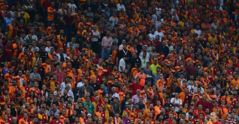 Galatasaray tribünlerinden Ramazan'a tepki