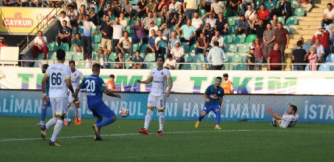 Ankaragücü Rize'de farklı kazandı