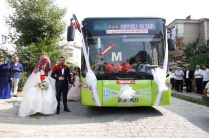 Tanıştıkları otobüs düğün araçları oldu