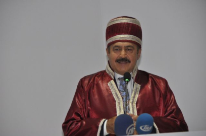 Ahilik kaftanı giydi, esnafa seslendi