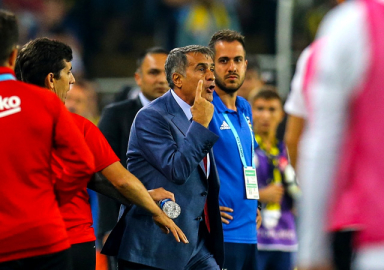 Şenol Güneş'ten hakeme küfür!