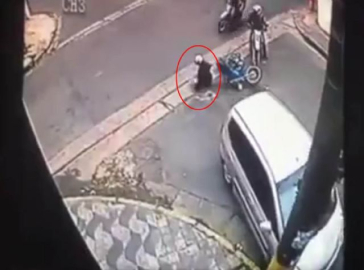 Motosikletli hırsız kaza yapınca yakalandı