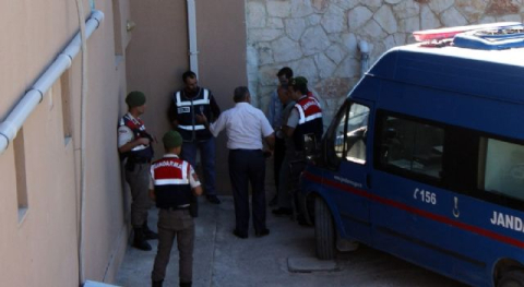 Savcıyı vuran polis ile eşi tutuklandı