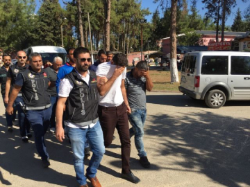 Torbacı öğretmen çıktı