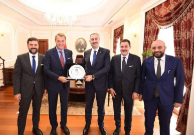 Fikret Orman, Adalet Bakanı Abdulhamit Gül'ü ziyaret etti