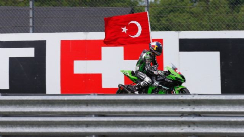 Toprak Razgatlıoğlu Avrupa ikincisi oldu