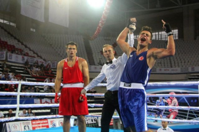 Mücahit İlyas madalyayı garantiledi