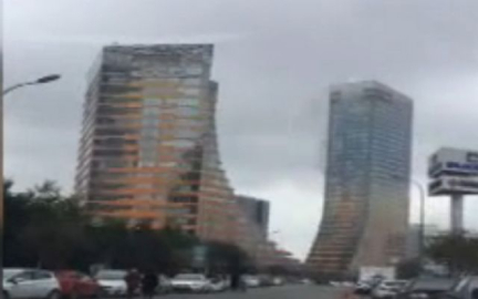 İstanbul'da gökdelen yangını