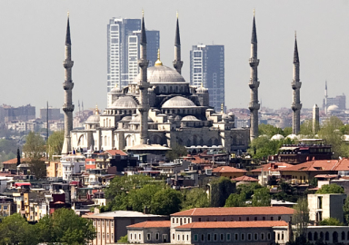 Şehircilik Bakanı'ndan itiraf: Şehirlerimizin canına okuduk!