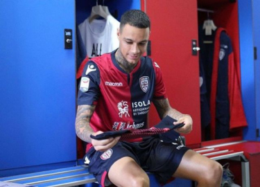 Van der Wiel yokları oynuyor