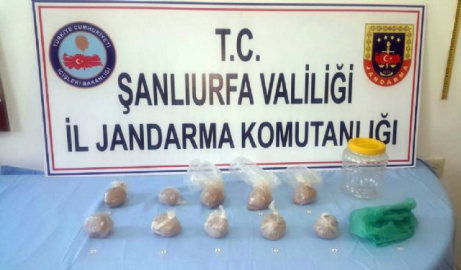 Durdurulan motosiklette 1 kilo eroin ele geçirildi