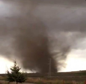 Adana'da korkutan hortum