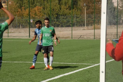 Suriyeli futbolcu Kayseri'de gol kralı olma yolunda