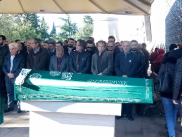 Aracında vurulan kadın son yolculuğuna uğurlandı