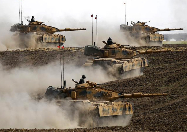 Türk askeri Habur'dan girdi!