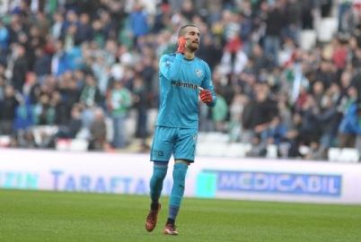 247 dakikadır gol yemiyor