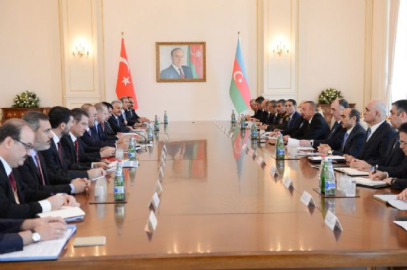 Erdoğan ve Aliyev heyetler arası görüşmeye katıldı