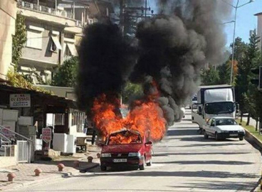 LPG'li araç bir anda alev topuna döndü