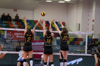 VakıfBank 5'te 5 yaptı
