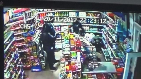 Marketteki silahlı soygun kamerada