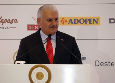 '3 yıl içinde yüzde 5,5 asgari büyüme hedefliyoruz'