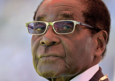 Zimbabve Devlet Başkanı Mugabe istifa etti