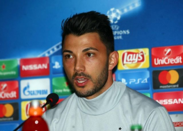 Tolgay Arslan 5 yıl daha Beşiktaş'ta