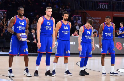 Anadolu Efes, Zalgiris deplasmanında