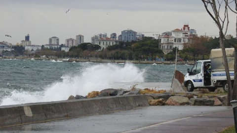 İstanbul'da deniz ulaşımına lodos engeli