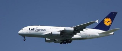 Almanya merkezli uçak İstanbul'a 'acil' iniş yaptı