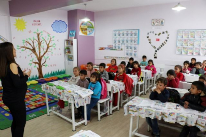 Sınıfta yaptığı değişiklikle devamsızlık sorununu çözdü