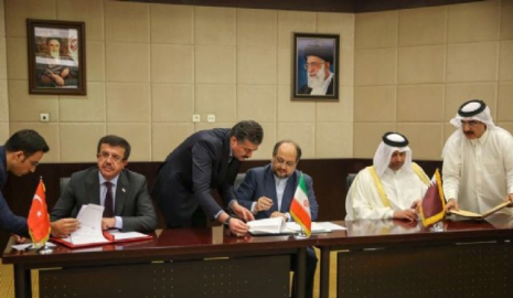 Türkiye, İran ve Katar arasında imzalar atıldı