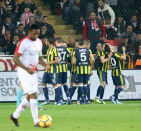 Fener 1 attı 3 aldı