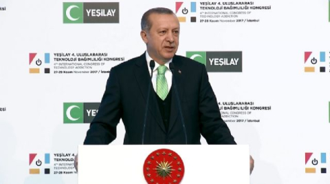 'Eli kolu bağlı izleyemeyiz'