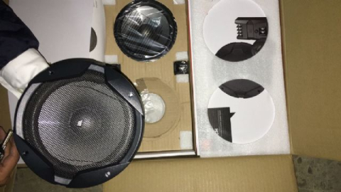 3 bin 370 teyp, bin 754 hoparlör ele geçirildi